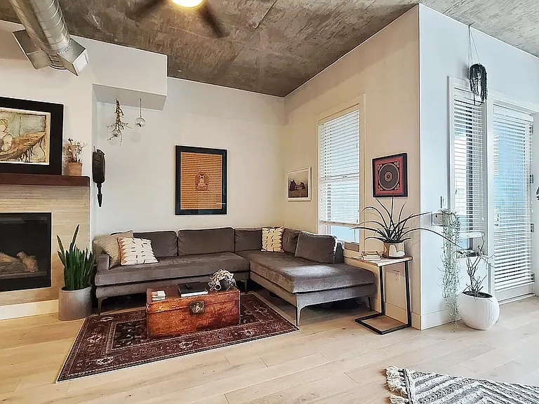 3301 Arapahoe Ave #E405 — Photo 4