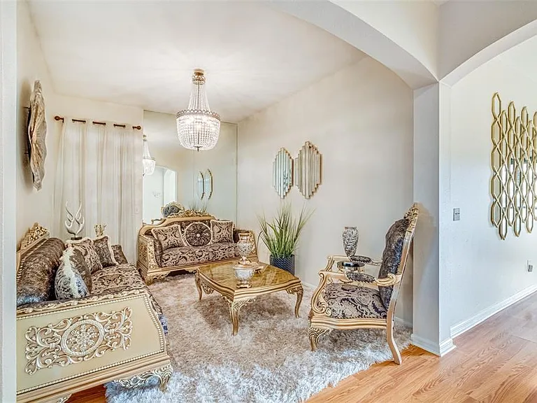 763 Star Pointe Dr — Photo 5