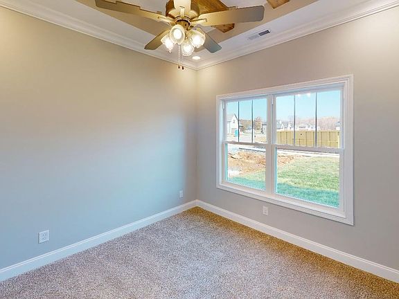 4th image of 225 Bluebell Dr