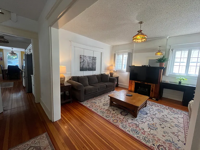 25 Besch Ave — Photo 6