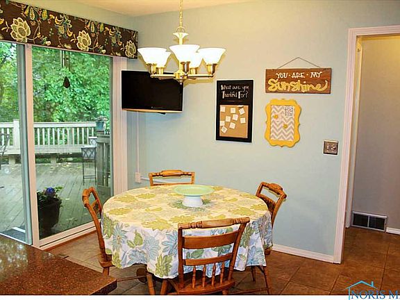 5th image of 2928 Plumbrook Dr