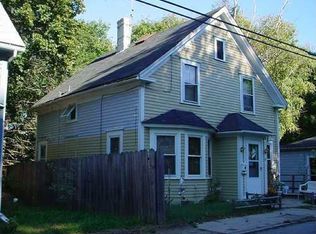 19 Ames St, Coventry, RI 02893