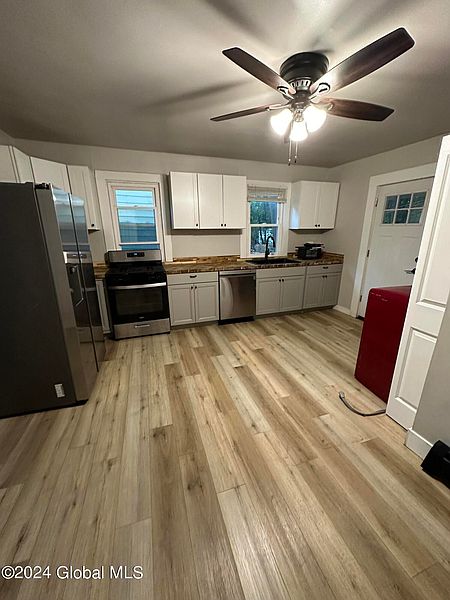 4th image of 26 Lincoln Avenue