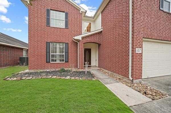 1st image of 3011 John Locke Ln
