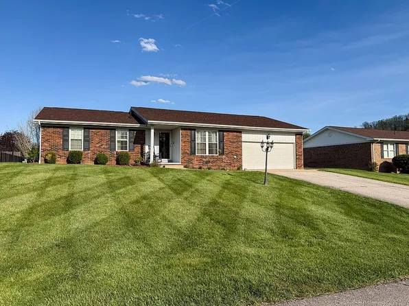 8 Lynn Ln, Scott Depot, WV 25560