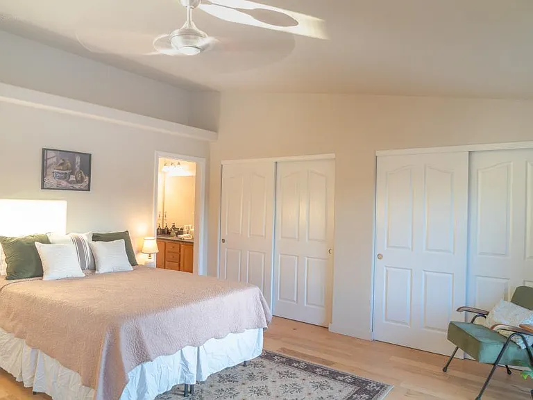 237 Dunthorpe Dr — Photo 25