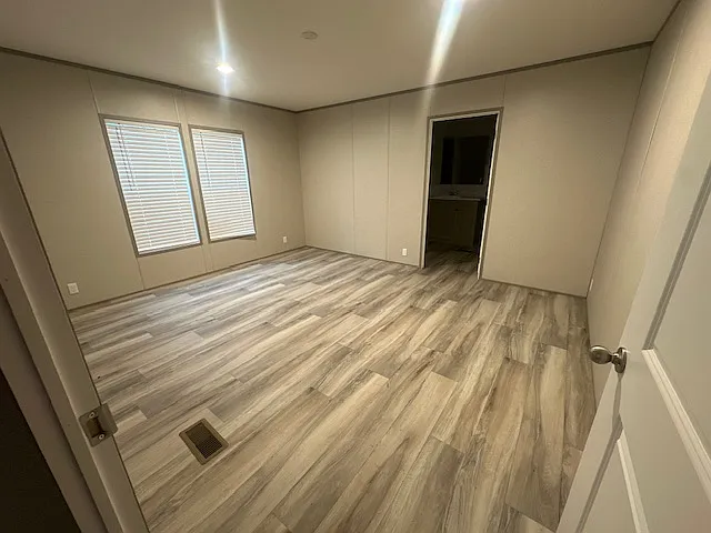 3 bed, $1,499 — Photo 3