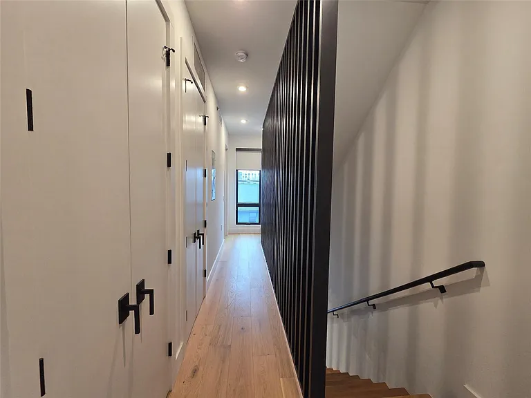 1640 Bagley St #13 — Photo 22