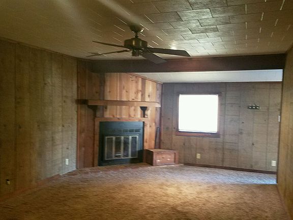 7315 Scotts Living Room 12-21-2016