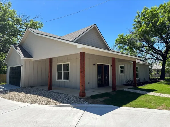 622 E Chambers St, Cleburne, TX 76031