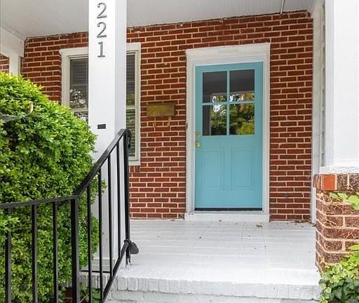 4th image of 3221 Hanover Ave
