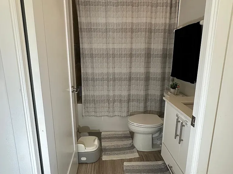95 Oneida Cres #1008 — Photo 13