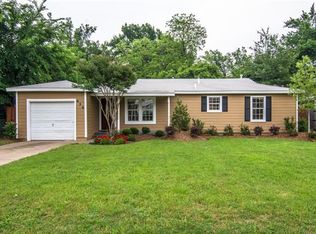 628 Harrison Ln, Hurst, TX 76053