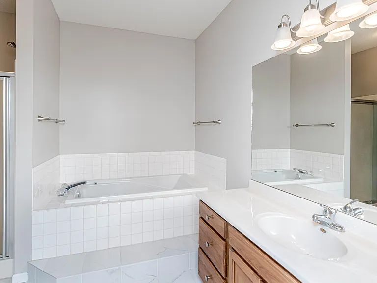 1416 Whitburn Dr — Photo 17