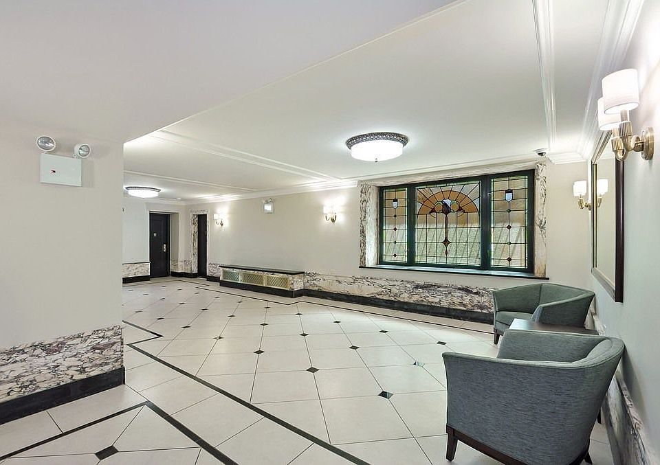 1st image of 870 W 181st St APT 37