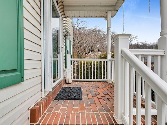 3rd image of 120 Nickel Dr