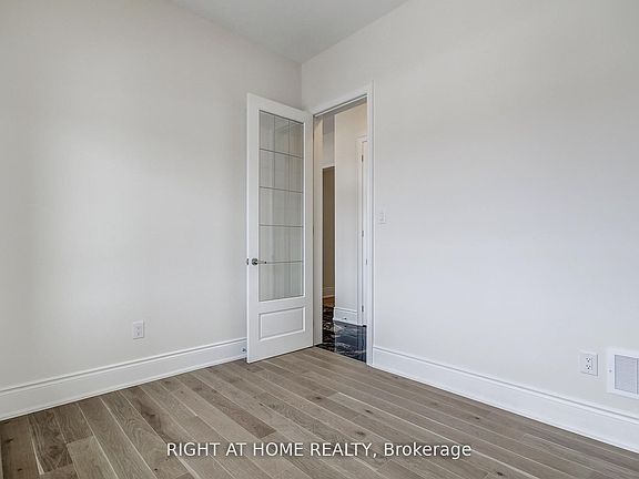 5th image of 51 Lorrain Hand Cres