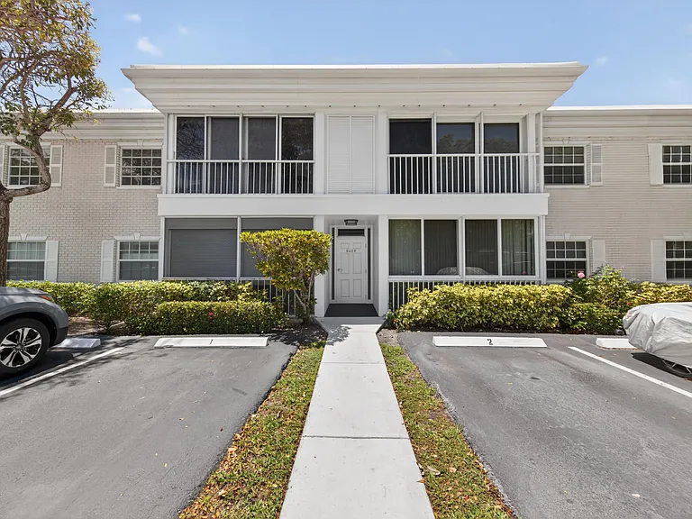 6429 Bay Club Dr #3 — Photo 1