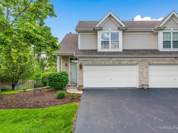512 W Danbury Dr, Cary, IL 60013