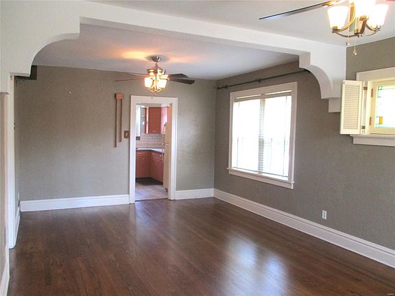 3rd image of 4947 Sunshine Dr