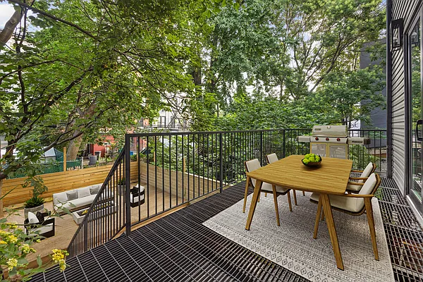 Sold by Corcoran | media 14