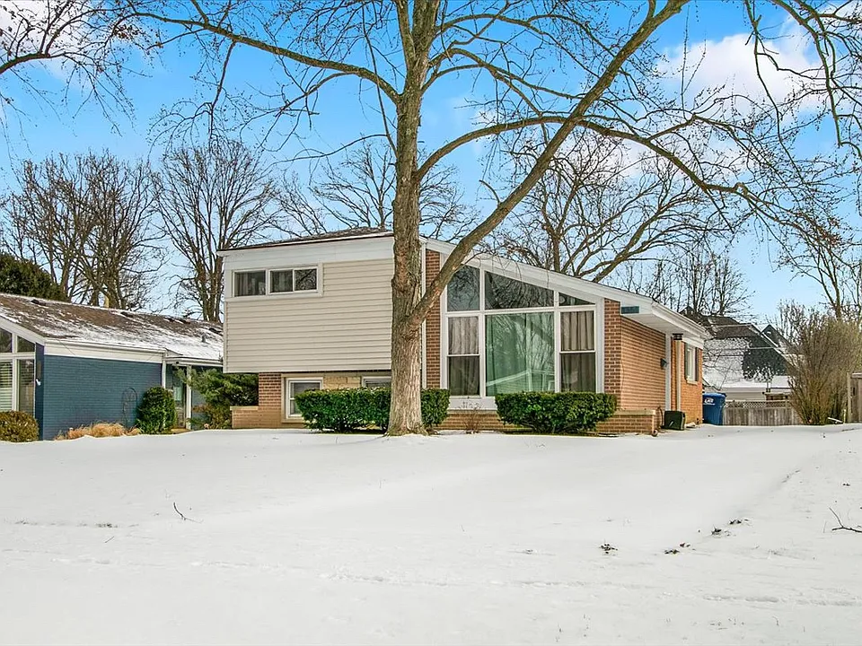 1351 Sherwood Rd