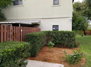 10 Crossings Cir APT A, Boynton Beach, FL 33435