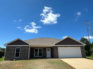104 Wesley Dr, Jackson, TN 38305