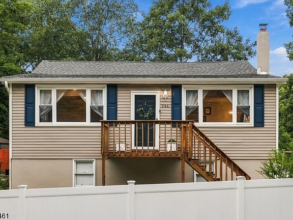 2nd image of 544 Brooklyn Mountain Rd