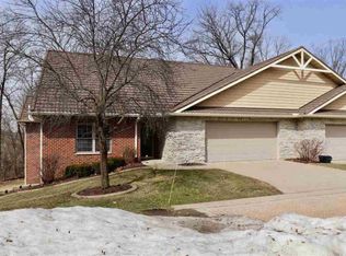 1001 2nd Street Ct, Moline, IL 61265