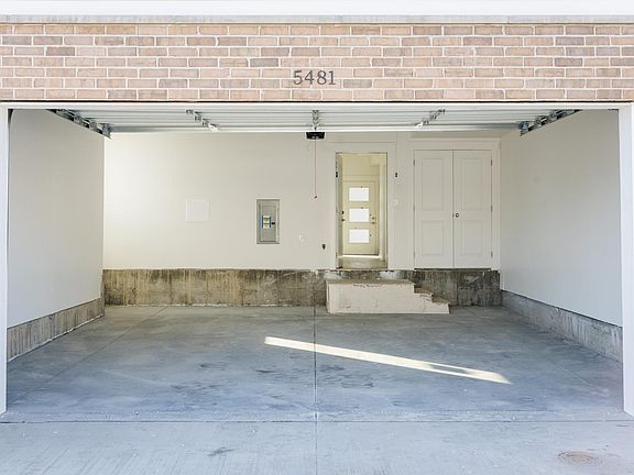 3rd image of 5531 Straights Ln #183