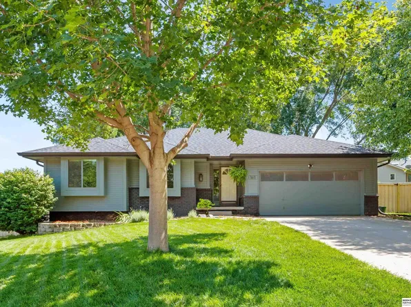 1611 S 171st Cir, Omaha, NE 68130