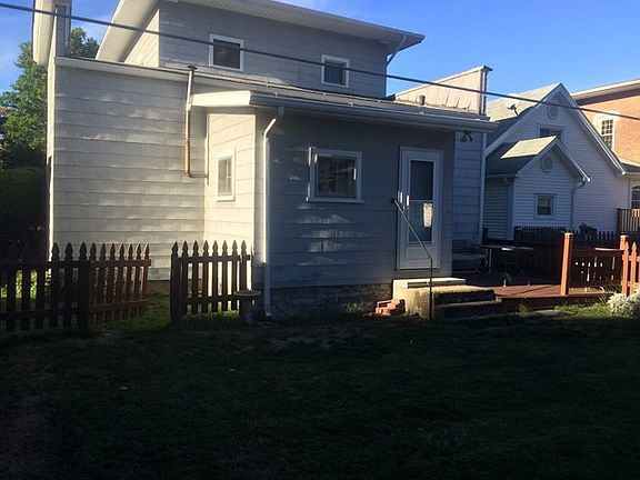 3rd image of 115 12th St