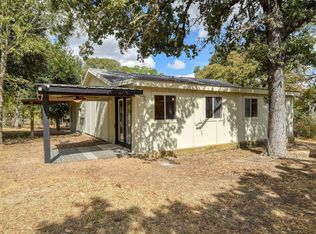 176 Lacy Dr, Elgin, TX 78621