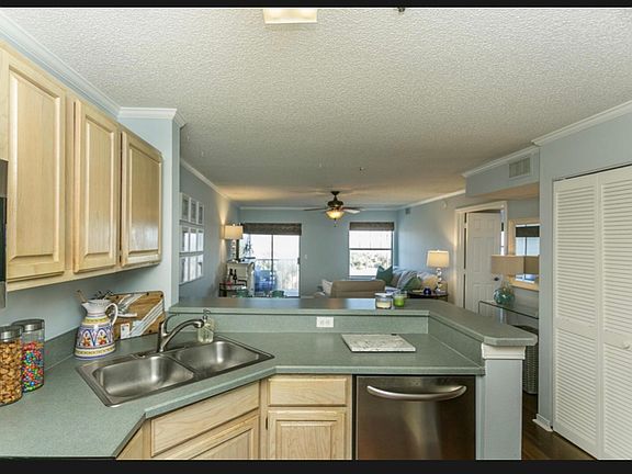 4th image of 110 Ocean Hollow Ln APT 213