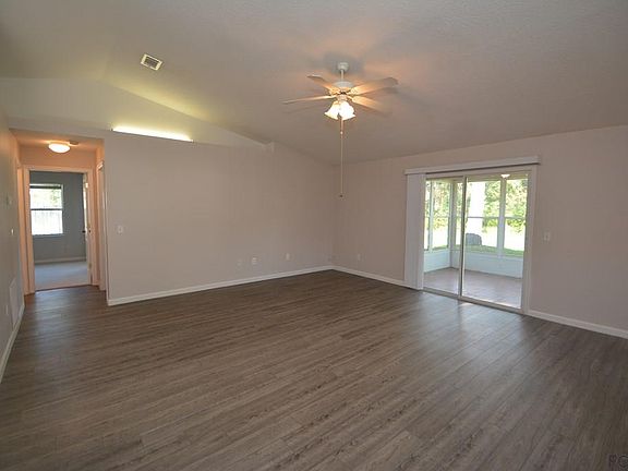5th image of 19 Rolling Sands Dr