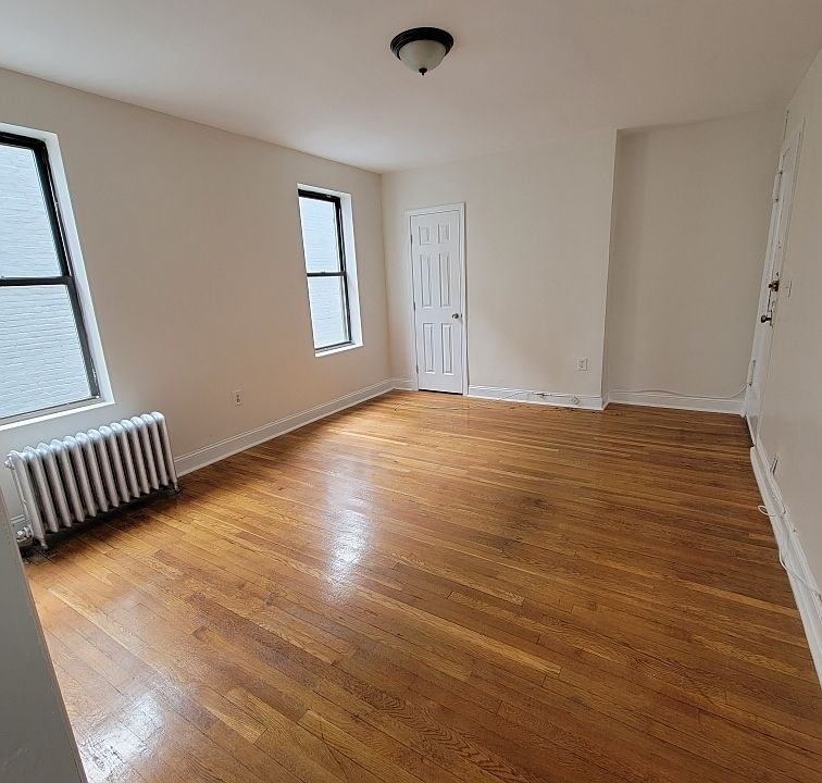 1st image of 21-15 27th St #4