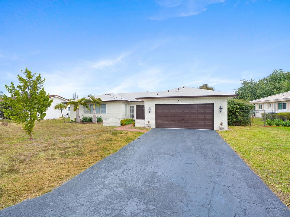 1st image of 4221 NW 107th Avenue