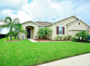 207 Star Shell Dr, Apollo Beach, FL 33572