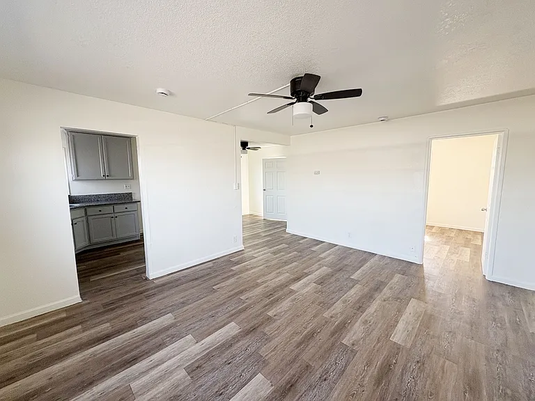 6328 Fishburn Ave #D — Photo 8