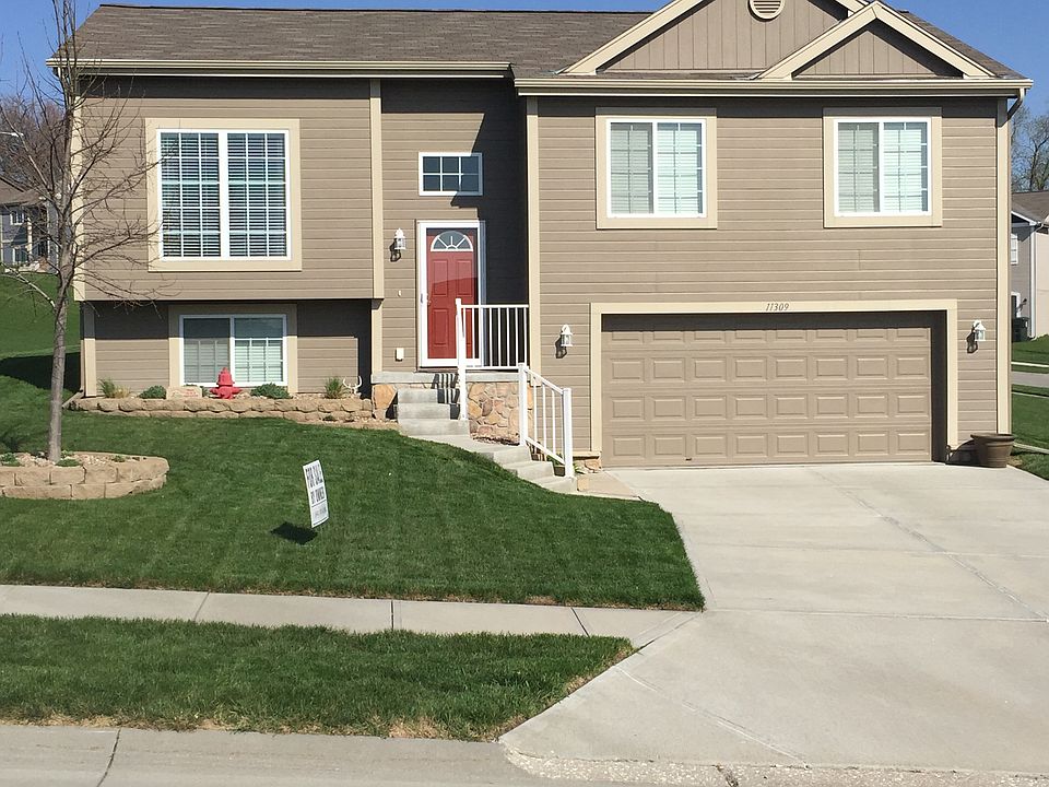 1st image of 11309 S 212th St