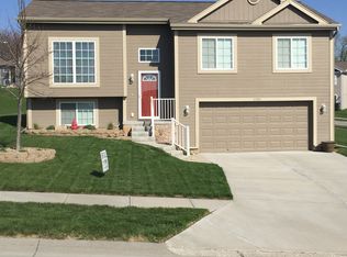 11309 S 212th St, Gretna, NE 68028