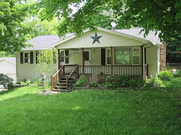 2nd image of 648 Spring St