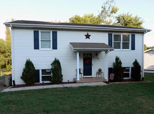 647 Ramada Rd, Vinton, VA 24179