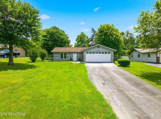 409 Windrush Cir, Sevierville, TN 37862