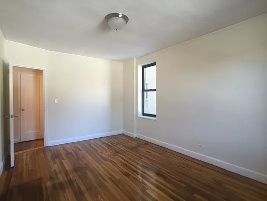 Rented by Sovereign Associates | media 11