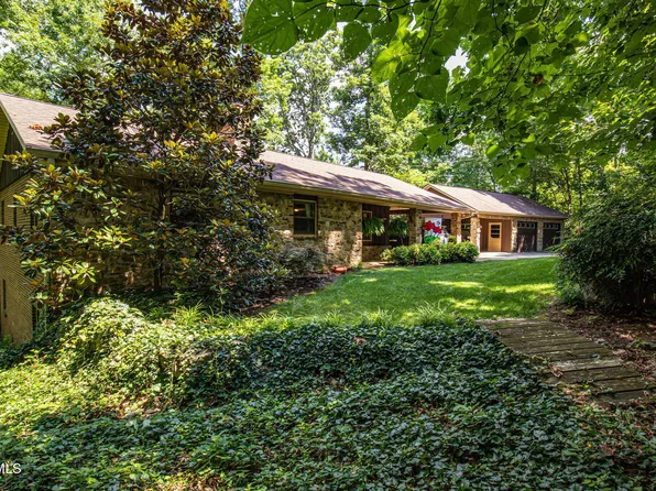 218 Panoramic View Dr W, Greeneville, TN 37743