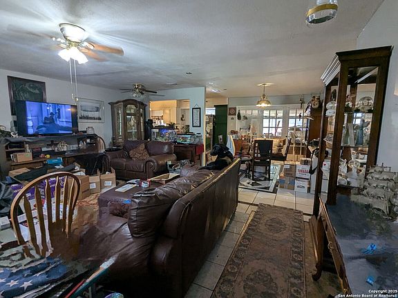 5th image of 5819 Cayuga Dr