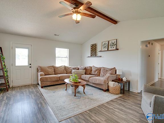 5th image of 171 Silverwood Ln