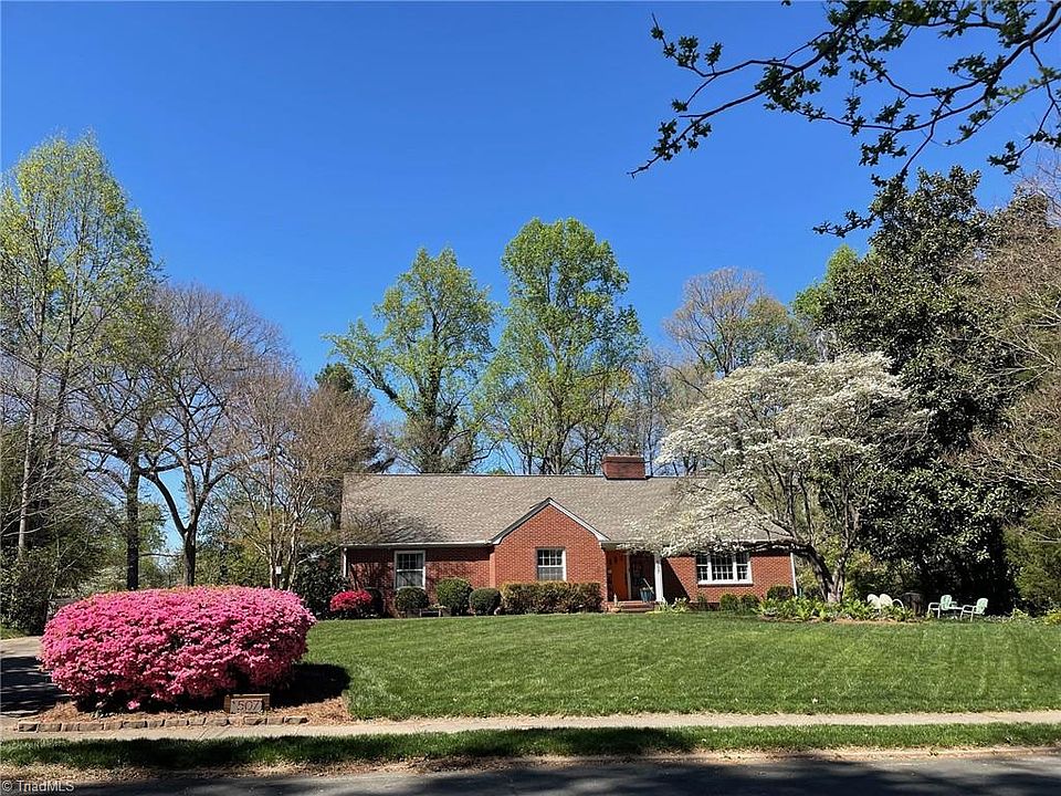 1st image of 507 W Banner Ave